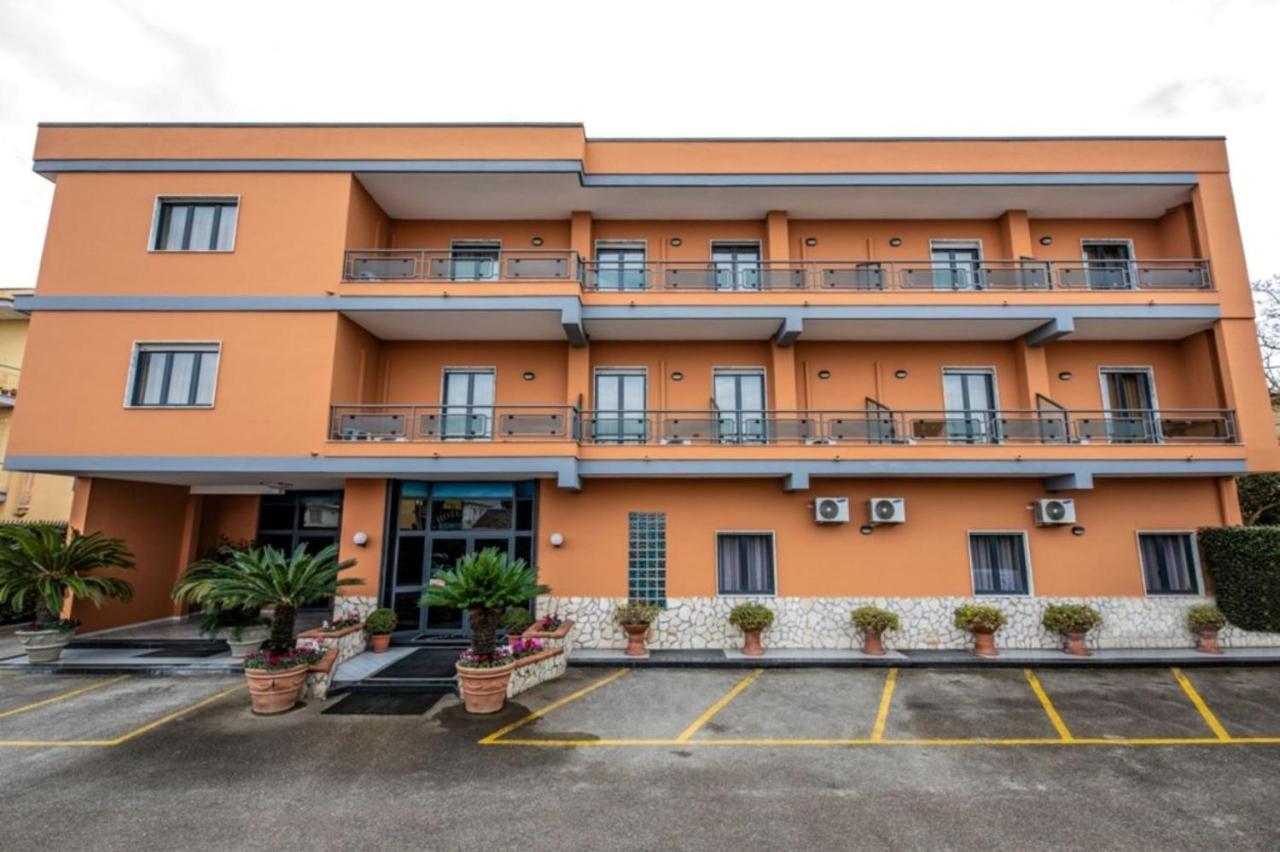 Hotel Venere Villaricca エクステリア 写真