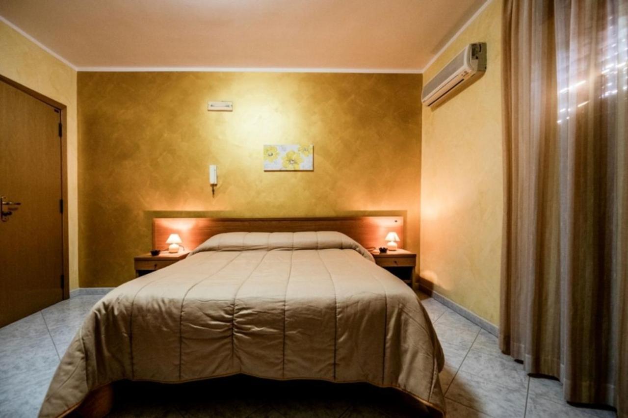 Hotel Venere Villaricca エクステリア 写真